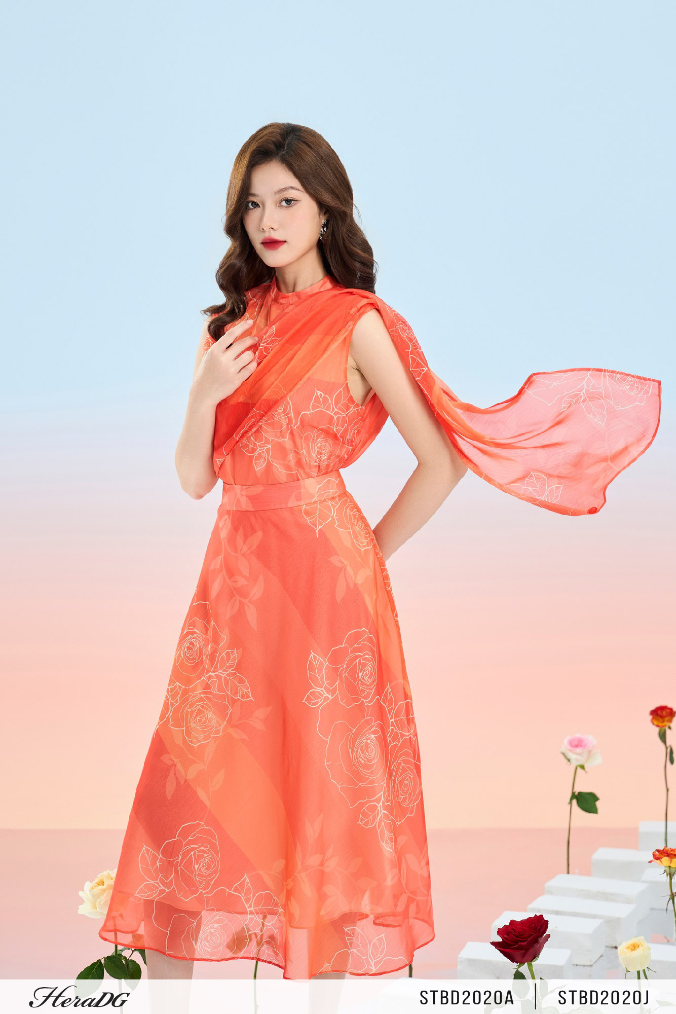 Ảnh của Áo tơ hoa xếp tà lệch vai
